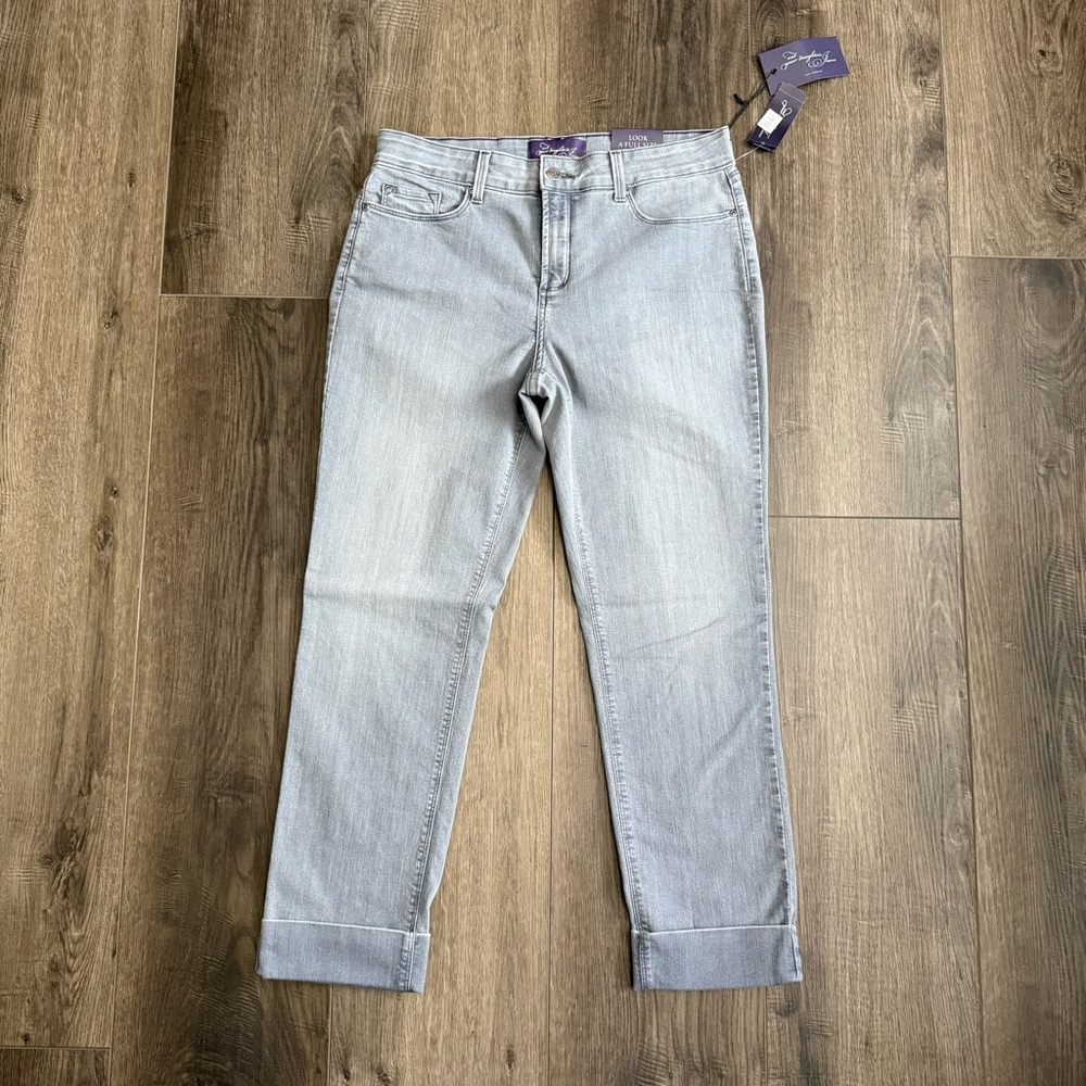 Not Your Daughter's Jeans (NYDJ) featuring Lift Tuck technology NWT SIZE 12